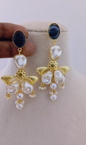 Juego de pendientes colgantes Celeste Bloom elegante diseño ingenioso de latón pesado texturas naturales pendientes colgantes a granel de moda personalizables - Product Image 5