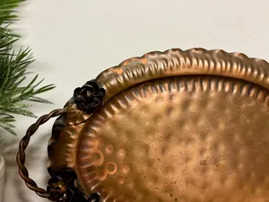 Bandeja de cobre hecha a mano, elegante bandeja decorativa para servir para el hogar y la cocina, bandeja de cobre puro de lujo a un precio asequible - Product Image 2