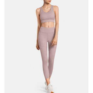 Ensembles de yoga XXL légers de haute qualité pour femmes Logo imprimé personnalisé Leggings de soutien-gorge respirants solides pour une personnalisation saine - Product Image 3