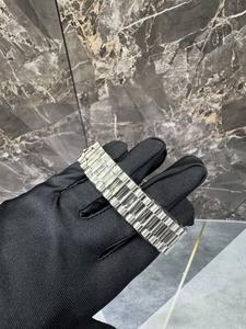 Montre de luxe mécanique sport et affaires avec bracelet en acier inoxydable semi-serti de diamants Moissanite VVS1, cadran en verre analogique, entièrement argentée - Product Image 2