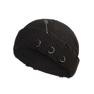 หมวกบีนนี่สไตล์โกธิคแบบใหม่ แต่งลายขาดๆ สำหรับฤดูหนาว หมวกไหมพรมอุ่นๆ แต่งห่วงโลหะสุดเทรนดี้ สไตล์ฮิปฮอป ลายหัวกะโหลก - Product Image 4