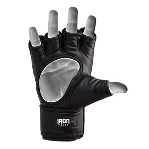 Guantes DE SEGURIDAD deportivos para hombres con estilo personalizado Logo impreso hecho de cuero Material de PVC para adultos para boxeo MMA y Karate - Product Image 4