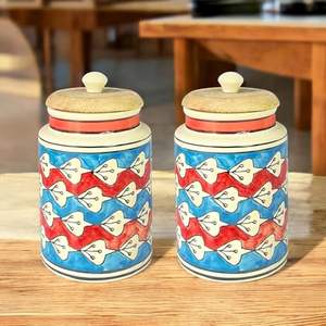 Pot en céramique pour un stockage sûr et sécurisé des aliments, pot en céramique fait main pour une collection de rangement moderne avec couvercle pour ingrédients secs - Product Image 1