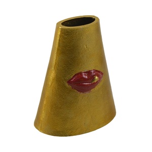 Vase à fleurs en fer de style côtier moderne avec thème LGBTQ pour la décoration de table de bureau à domicile ou de salon - Product Image 2