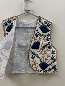Boho Suzani Algodón Floral Chaleco Corto Vintage Chaqueta Bordado Abrigo Sin Mangas Suzani Chaleco Bordado Chaleco De Verano - Product Image 3