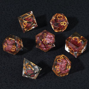 Ensemble de dés polyédriques modernes en résine moulée, 7 pièces, durables, écologiques, finition lisse pour le jeu Tradebyd - Product Image 1