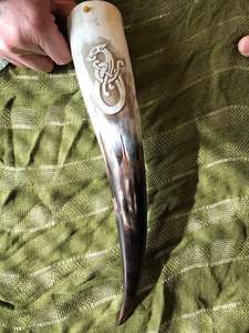 COUPE EN CORNE DE VIKING Corne à boire Viking festive fabriquée à la main pour l'hydromel et la bière Parfait pour les fêtes de Noël et les fêtes de fin d'année - Product Image 6