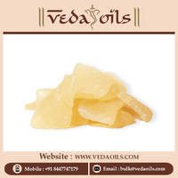 Obtenez une base de savon anti-bactérien au miel et versez à prix de gros avec VedaOils | Base de savon au miel pur et naturel