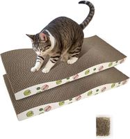 Grattoir pour chat très vendu pour les activités de grattage et de jeu, protégeant les surfaces de la maison et stimulant l'engagement des animaux de compagnie, Vietnam