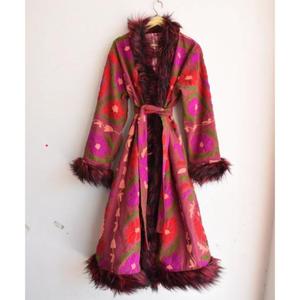 ยาวเย็บปักถักร้อยเสื้อ Suzani Suzani เสื้อแจ็คเก็ตยาว Suzani ชุดกิโมโนกลางแจ้ง Fit ฤดูหนาวเสื้อของขวัญสําหรับชุดเทศกาลของเธอ - Product Image 5