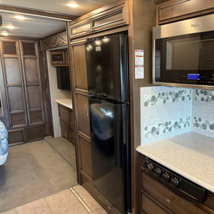 ผู้จัดจำหน่าย2018มือสองใหม่ Mar VEN Tana 3436 Class A motorhome - Product Image 6
