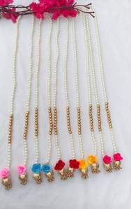 Mini guirnalda de boda Mala con cuentas blancas, accesorios de moda para dar la bienvenida a Baaratis Milni, regalo 'Barat Swagat Haar' para invitados - Product Image 2