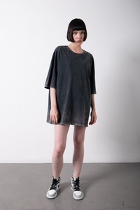 T-shirt décontracté surdimensionné pour femme, personnalisé, boutonné, plusieurs couleurs, technique de lavage Moonwash, 100% coton, 180-280 GSM, Hip Hop - Product Image 2