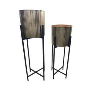 Maceta dorada metálica de alta calidad con soporte negro al mejor precio del exportador y fabricante indio - Product Image 1