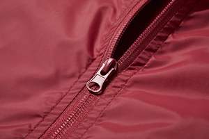 Chaqueta Cortavientos Ligera para Hombre, Transpirable y de Secado Rápido, con Logotipo Personalizado al por Mayor - Product Image 3