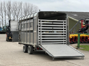 Remolque de Acero de Doble Eje para Ganado, Nuevo, en Oferta, para Transporte de Caballos, Semirremolque con Frenos Eléctricos, 3800 kg - Product Image 5