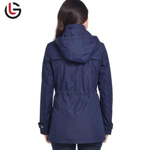 Veste Softshell pour femme légère sur mesure en gros, respirante, à capuche, vêtements d'extérieur, écologique, séchage rapide, réversible - Product Image 2