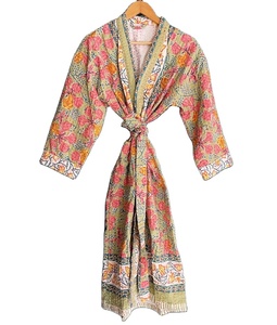 Kimono Kantha cosido hecho a mano de tela suave, Kimono Kantha estampado de bloque Floral, vestido de noche, Kimono, ropa de invierno, albornoz bohemio - Product Image 1