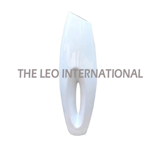 Florero Metálico Industrial de Diseño Lujoso para Lofts Urbanos y Espacios Interiores Minimalistas, Bañado en Oro - Product Image 3