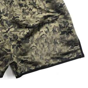 Shorts de sport personnalisés en gros, style streetwear américain, pour basketball et football, 100% coton, taille élastique, respirants et à séchage rapide - Product Image 3