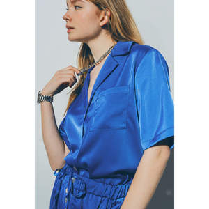 Chemise en satin bleu à manches courtes, coupe ample, style décontracté, décoration boutonnée, tissu en soie tissée, tricoté, pour le printemps/été, l'automne, taille XL - Product Image 3