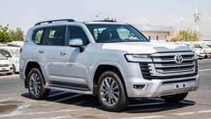 TOYOTA LAND CRUISER 300 VXR 3.3D Argent 5 places 4 cylindres 2 755 cm³ 204 ch Conduite à gauche Euro 6 Transmission automatique d'occasion 2022 - Product Image 5