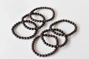 Hot Selling Premium Quality Garnet 8mm <b>Bracelet</b> Natural Hand Polished Gemstones for <b>Healing</b> Meditation Jewelry - Product Image 4