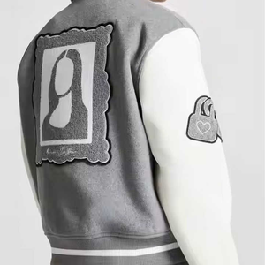 Chaquetas de Béisbol Varsity Personalizadas de la Mejor Calidad al por Mayor, Chaqueta Bomber Cortavientos con Letras Divididas para Adultos y Jóvenes - Product Image 3