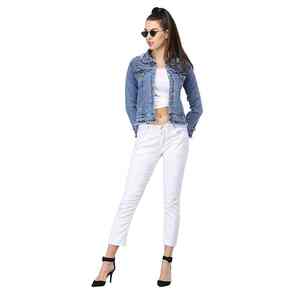 Chaqueta de mezclilla OEM 2024 para mujer, personalizada, desgastada, lisa, estilo vintage, a la moda, abrigo de mezclilla de moda para mamá - Product Image 5