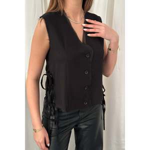 Gilet noir avec liens latéraux - Noir - Product Image 4