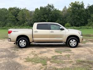 Toyota Tundra Limited 2010 d'occasion à prix bas à vendre - Product Image 5