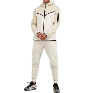 Vente en gros de survêtements de sport personnalisés bon marché Stock personnalisé prêt à expédier survêtements respirants pour hommes pour jogging hommes - Product Image 1
