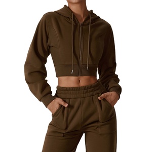 Top corto de calidad con capucha, conjunto de Jogger corto, ropa de mujer personalizada para mujer, sudaderas con capucha recortadas con estampado de letras en blanco para mujer 2026 - Product Image 1