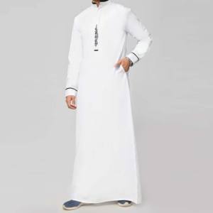 Vente en gros OEM de Jubbah traditionnelle masculine musulmane arabe, Thobe pour hommes, grande taille, manches longues, polyester/coton, style urbain - Product Image 3