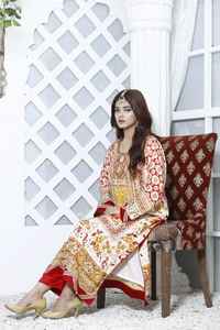 SSumaira Collection 3 pièces filles Salwar robe de mariée prête à porter sérigraphié travail manuel avec Gotta Sitara perles Naqshi - Product Image 4