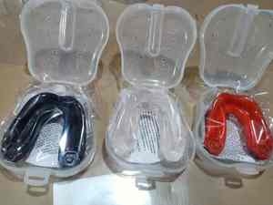 Jeunesse et adulte athlétique dents Sport protège-dents Transparent boxe Arts martiaux Football équipement de protection - Product Image 2