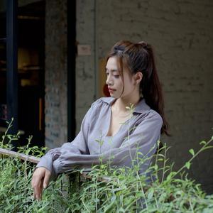 100% blusas de mujer Ramie Sway exquisitos detalles plisados en el hombro con mangas voluminosas patrón de cuadros teñidos lisos - Product Image 4