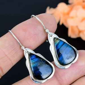 Boucles d'oreilles clous en labradorite bleue, argent sterling 925 plaqué or, certifiées IGI, cadeau élégant pour femme, anniversaire - Product Image 3