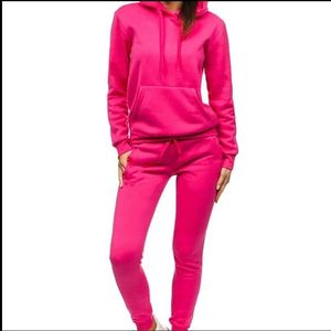 Survêtement personnalisé pour femmes Vente en gros Vêtements de sport de course coupe ajustée avec col à capuche Survêtements à motif solide - Product Image 1