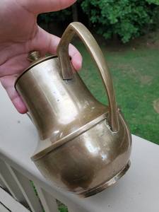 Simple Gold Dallah Luxury <b>Arabic</b> Coffee Pot Timeless Decorative Accent For Living Room Office And Dining Display And Daily Use - Product Image 3