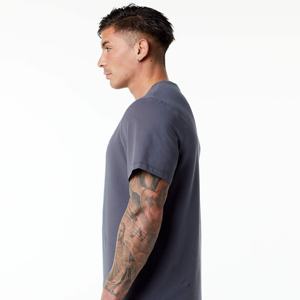 Camiseta de calle de algodón 100% para hombre de peso pesado, camiseta gruesa de gran tamaño con hombros caídos y ajuste cuadrado, camiseta de gran tamaño súper cómoda - Product Image 4