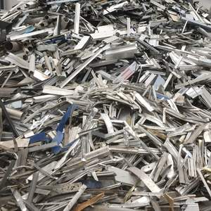 Chatarra de Aluminio de Fábrica, Aleación 6063, Color Plateado, Excelente Calidad, Aplicación en la Industria Tecnológica Disponible - Product Image 3