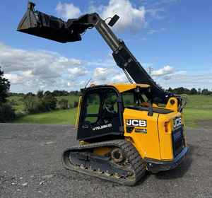 Chargeuse télescopique sur chenilles JCB Teleskid 3TS-8T, 74 CV, moteur diesel, machine de chantier avec godet de 0,43 m³ - Product Image 1