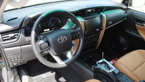 TOYOTA FORTUNER 2025 - Product Image 4