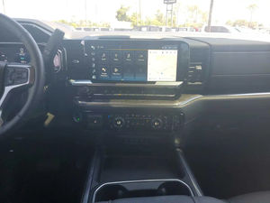 Producto original usado: Chevrolet Silverado 3500 HD LTZ 2024, tracción en las cuatro ruedas, cabina doble, usado. - Product Image 2