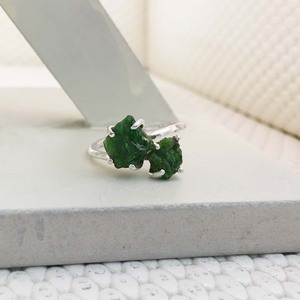 แหวนพลอยหยาบโครเมี่ยมธรรมชาติทำจากเงินสเตอลิง925สำหรับผู้หญิงแหวนเงินแบบไม่มีรูปทรง - Product Image 6