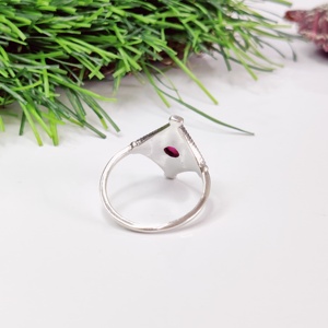 Anillo de plata clásico más vendido de 2024 con piedras preciosas de rubí Regalo perfecto de boda o aniversario para ella - Product Image 3