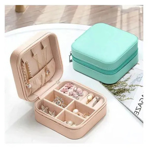Boîte à bijoux portable mini - Organisateur de voyage - Étui - Couleurs assorties - Product Image 5