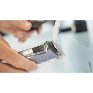 Tondeuse de Précision Multifonction 21-en-1 Série 8000 Alimentée par Batterie pour Hommes – Visage, Tête et Corps - Product Image 4