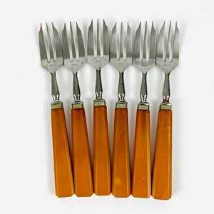 ชุดส้อมสแตนเลสพรีเมียม 6 ชิ้น ขัดเงาสีเงินสดใส เหมาะสำหรับการใช้งานในครัวเรือนและเสิร์ฟอาหารทุกวัน - Product Image 6